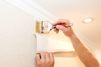 Pose de papier peint à Landébia — revêtements muraux et toiles de verre